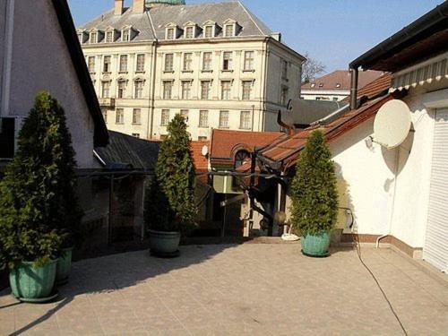 Bed and Breakfast Ria Panzio Эстергом Экстерьер фото